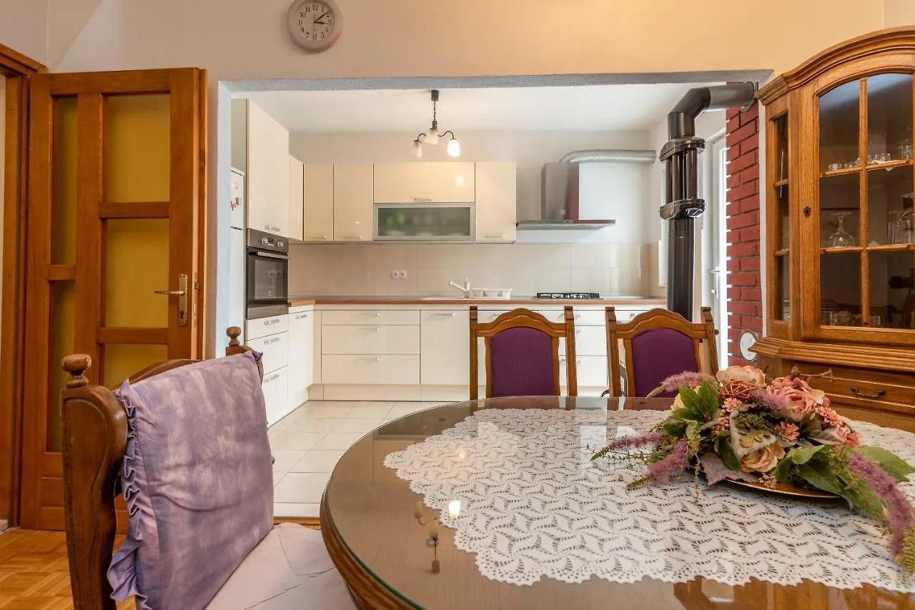Apartman Liovic 120M2 Apartment Trogir