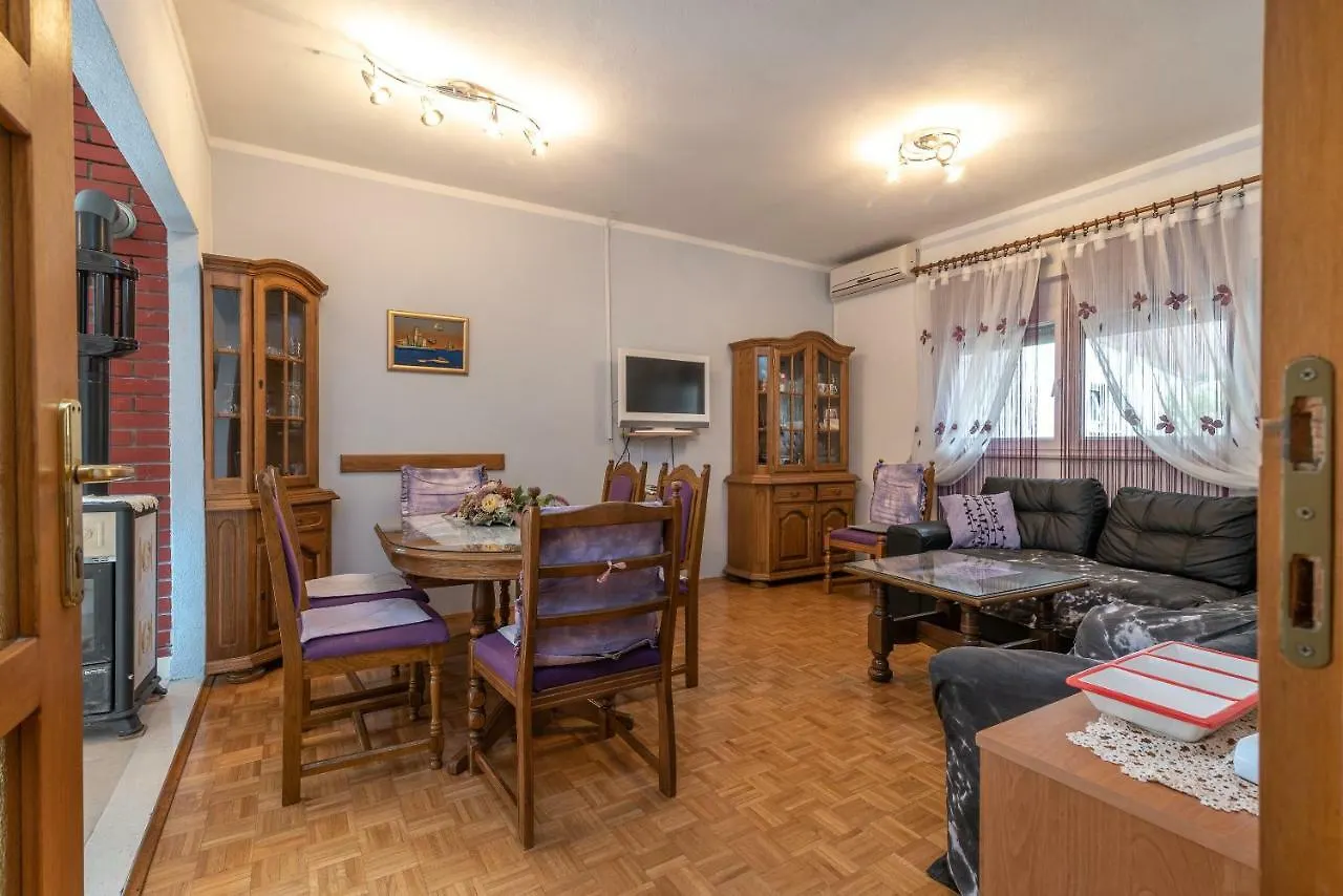 Apartman Liovic 120M2 Apartment Trogir Croatia